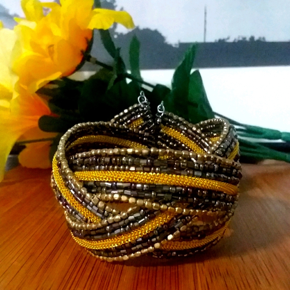 1PC Authentic African Gold Beaded Twist Bracelet
